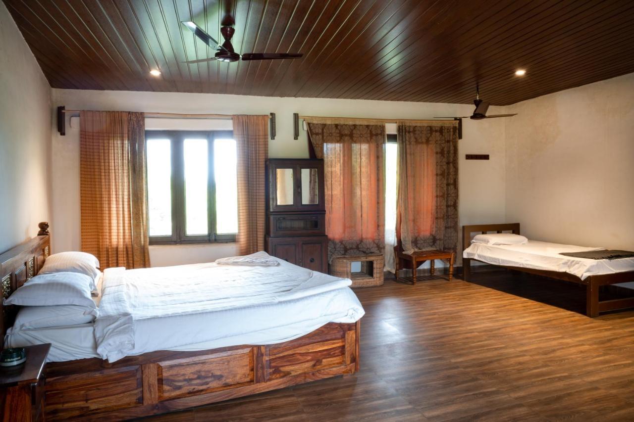 Hampi'S Whiskers Resort Exteriör bild